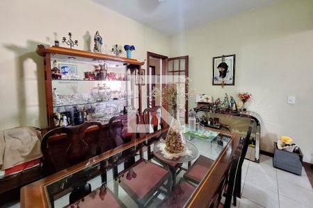 Sala 2 de casa de condomínio à venda com 5 quartos, 207m² em Badu, Niterói