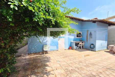 Casa de condomínio à venda com 207m², 5 quartos e 2 vagasQuintal