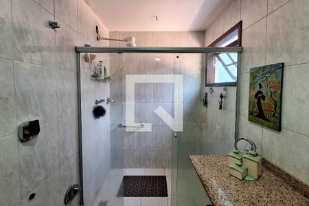 Casa de condomínio à venda com 207m², 5 quartos e 2 vagasBanheiro da Suíte