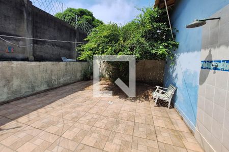 Casa de condomínio à venda com 207m², 5 quartos e 2 vagasQuintal