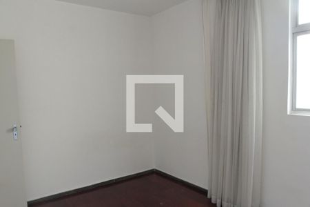 Quarto 1  de apartamento para alugar com 2 quartos, 55m² em Indaiá, Belo Horizonte
