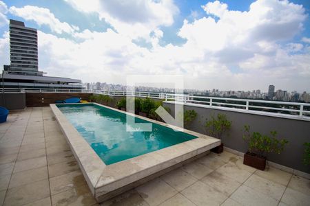 Studio para alugar com 25m², 1 quarto e 1 vaga Studio para alugar com 25m², 1 quarto e 1 vagaPiscina