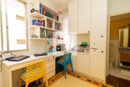 Apartamento à venda com 172m², 3 quartos e 1 vaga Apartamento à venda com 172m², 3 quartos e 1 vagaQuarto 3