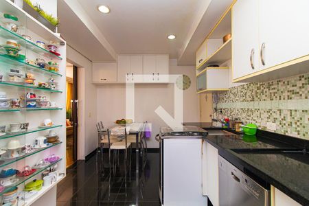 Apartamento à venda com 172m², 3 quartos e 1 vaga Apartamento à venda com 172m², 3 quartos e 1 vagaCozinha