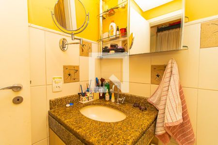 Apartamento à venda com 172m², 3 quartos e 1 vaga Apartamento à venda com 172m², 3 quartos e 1 vagaBanheiro Quarto 2