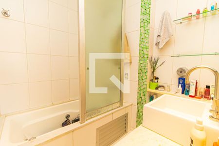 Apartamento à venda com 172m², 3 quartos e 1 vaga Apartamento à venda com 172m², 3 quartos e 1 vagaBanheiro Quarto 1