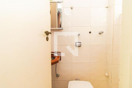 Apartamento à venda com 172m², 3 quartos e 1 vaga Apartamento à venda com 172m², 3 quartos e 1 vagaBanheiro de Serviço