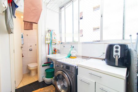 Apartamento à venda com 172m², 3 quartos e 1 vaga Apartamento à venda com 172m², 3 quartos e 1 vagaÁrea de serviço