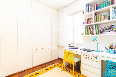 Apartamento à venda com 172m², 3 quartos e 1 vaga Apartamento à venda com 172m², 3 quartos e 1 vagaQuarto 3