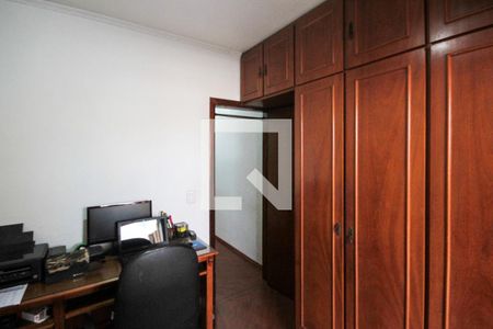 Casa para alugar com 170m², 2 quartos e 2 vagasQuarto