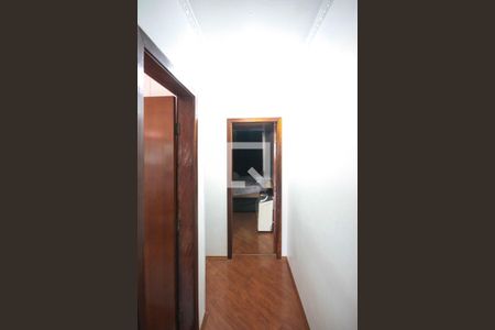 Casa para alugar com 170m², 2 quartos e 2 vagasCorredor