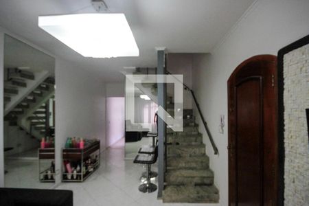 Sala de casa para alugar com 2 quartos, 170m² em Vila Ema, São Paulo