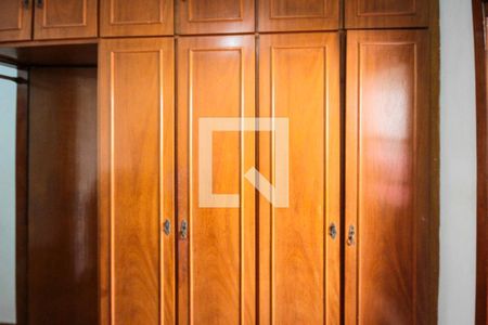 Casa para alugar com 170m², 2 quartos e 2 vagasQuarto