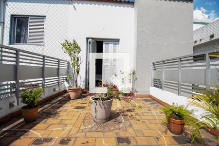 Casa à venda com 183m², 3 quartos e 2 vagas Casa à venda com 183m², 3 quartos e 2 vagasQuarto