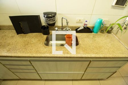 Casa à venda com 183m², 3 quartos e 2 vagas Casa à venda com 183m², 3 quartos e 2 vagasCozinha