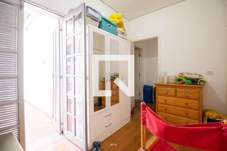 Casa à venda com 183m², 3 quartos e 2 vagas Casa à venda com 183m², 3 quartos e 2 vagasQuarto