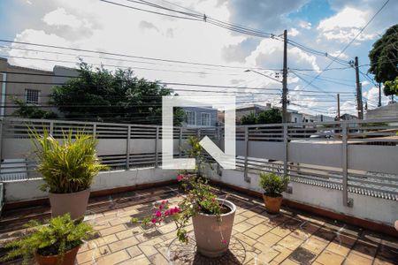 Casa à venda com 183m², 3 quartos e 2 vagas Casa à venda com 183m², 3 quartos e 2 vagasQuarto