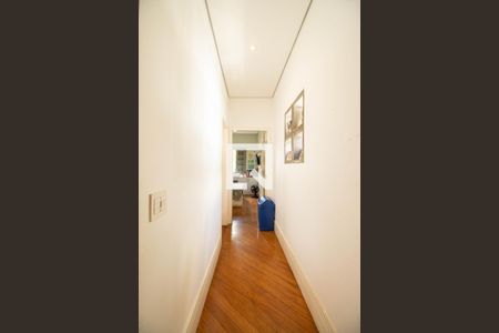 Casa à venda com 183m², 3 quartos e 2 vagas Casa à venda com 183m², 3 quartos e 2 vagasBanheiro