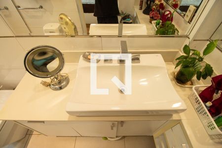 Casa à venda com 183m², 3 quartos e 2 vagas Casa à venda com 183m², 3 quartos e 2 vagasBanheiro