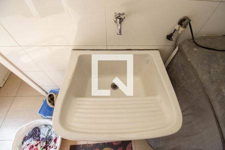 Casa à venda com 183m², 3 quartos e 2 vagas Casa à venda com 183m², 3 quartos e 2 vagasEdícula