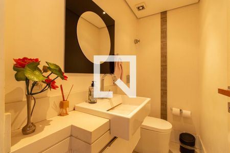 Casa à venda com 183m², 3 quartos e 2 vagas Casa à venda com 183m², 3 quartos e 2 vagasBanheiro