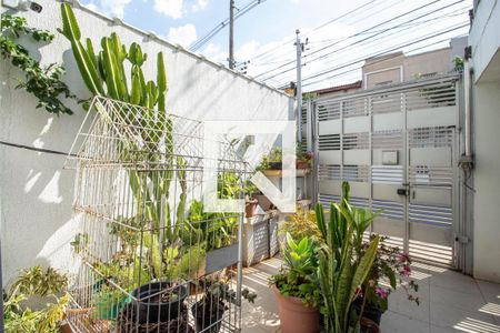 Casa à venda com 183m², 3 quartos e 2 vagas Casa à venda com 183m², 3 quartos e 2 vagasQuintal