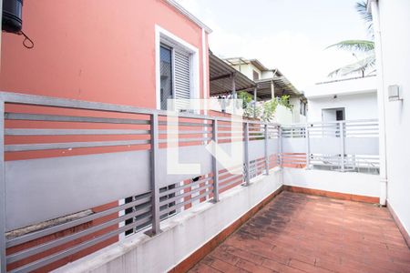 Casa à venda com 183m², 3 quartos e 2 vagas Casa à venda com 183m², 3 quartos e 2 vagasQuarto