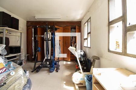 Casa à venda com 183m², 3 quartos e 2 vagas Casa à venda com 183m², 3 quartos e 2 vagasEdícula