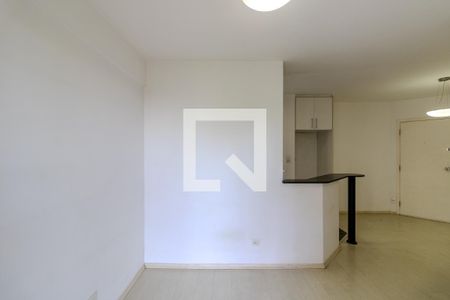 Sala de apartamento para alugar com 1 quarto, 52m² em Vila Suzana, São Paulo