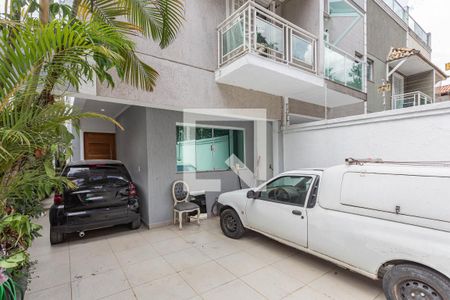 Casa para alugar com 280m², 4 quartos e 1 vaga Casa para alugar com 280m², 4 quartos e 1 vagaGaragem