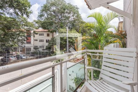 Casa para alugar com 280m², 4 quartos e 1 vaga Casa para alugar com 280m², 4 quartos e 1 vagaVaranda