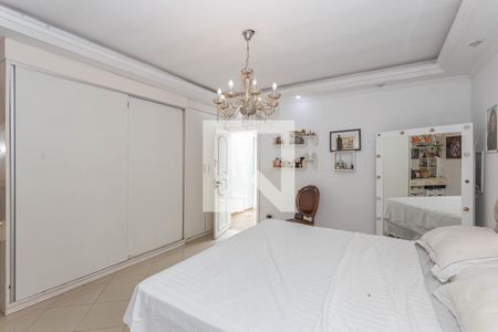 Casa para alugar com 280m², 4 quartos e 1 vaga Casa para alugar com 280m², 4 quartos e 1 vagaSuite 4