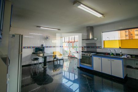 Casa à venda com 341m², 3 quartos e 5 vagasCozinha - Armários