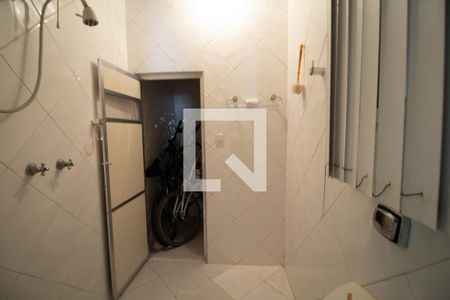 Casa à venda com 341m², 3 quartos e 5 vagasBanheiro 5