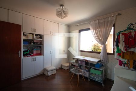 Casa à venda com 341m², 3 quartos e 5 vagasQuarto 2