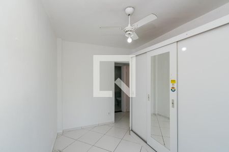 Quarto 1 de apartamento para alugar com 2 quartos, 54m² em Cordovil, Rio de Janeiro