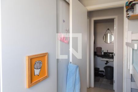 Quarto de apartamento para alugar com 2 quartos, 46m² em Vila Galvão, Guarulhos