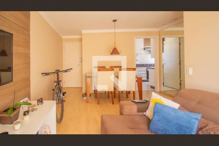 Sala de apartamento à venda com 2 quartos, 54m² em Vila Nova Esperia, Jundiaí