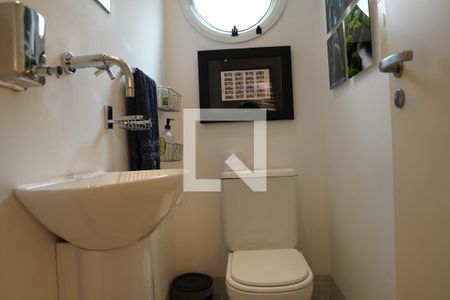 Lavabo de apartamento à venda com 1 quarto, 72m² em Vila Madalena, São Paulo