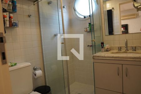 Apartamento à venda com 72m², 1 quarto e 1 vagaBanheiro da Suite