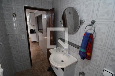 Casa à venda com 78m², 2 quartos e 2 vagasBanheiro
