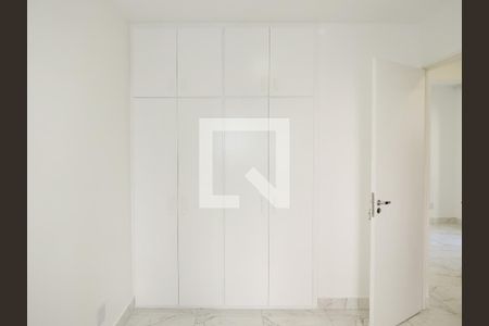 Apartamento para alugar com 47m², 2 quartos e 1 vagaQuarto 2 - Armário