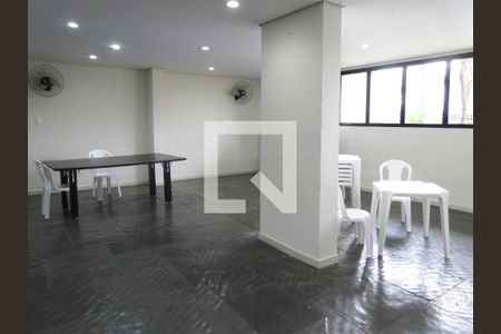 Apartamento para alugar com 47m², 2 quartos e 1 vagaÁrea comum - Salão de festas