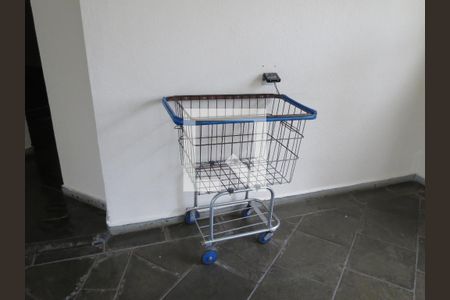 Apartamento para alugar com 47m², 2 quartos e 1 vagaCarrinho de Compras Compartilhado