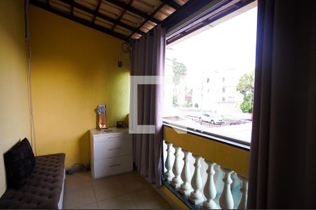 Casa à venda com 960m², 4 quartos e 4 vagas Casa à venda com 960m², 4 quartos e 4 vagasVaranda Quarto