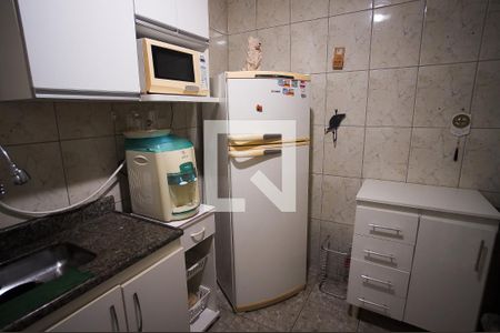Casa à venda com 960m², 4 quartos e 4 vagas Casa à venda com 960m², 4 quartos e 4 vagasCozinha