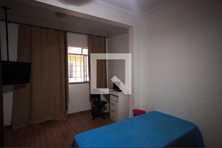 Casa à venda com 960m², 4 quartos e 4 vagas Casa à venda com 960m², 4 quartos e 4 vagasQuarto