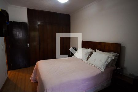 Casa à venda com 960m², 4 quartos e 4 vagas Casa à venda com 960m², 4 quartos e 4 vagasQuarto