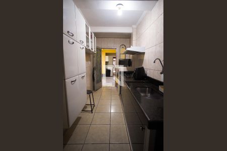 Casa à venda com 960m², 4 quartos e 4 vagas Casa à venda com 960m², 4 quartos e 4 vagasCozinha