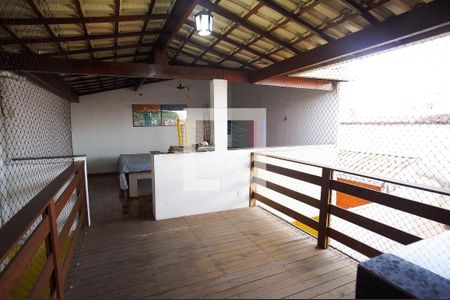 Casa à venda com 960m², 4 quartos e 4 vagas Casa à venda com 960m², 4 quartos e 4 vagasÁrea comum